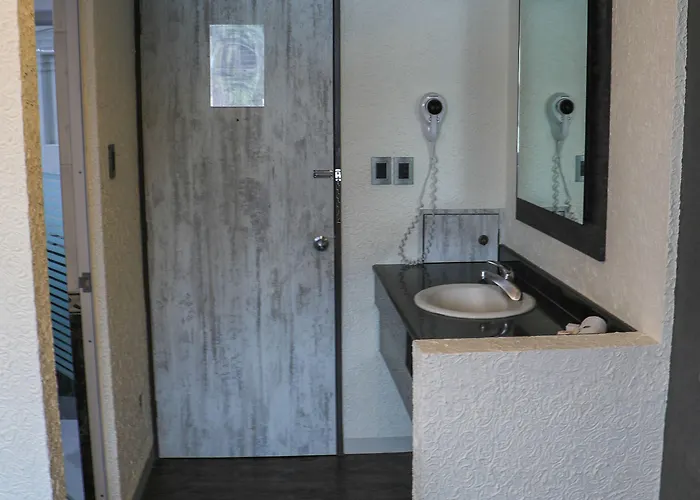 La Luna Hotel 3*